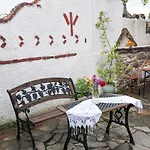 Xenios Zeus Guest house