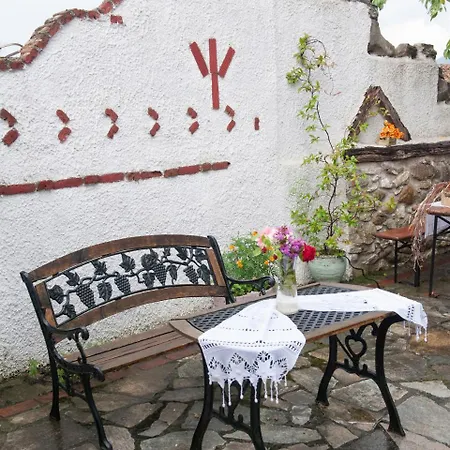 Xenios Zeus Guest house