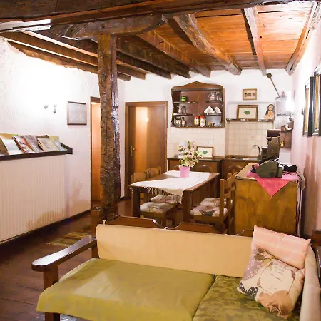 Xenios Zeus Guest house 3*