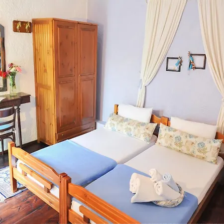Guest house Xenios Zeus 3*