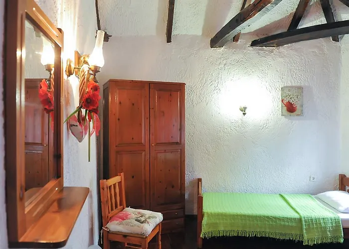 Xenios Zeus Guest house