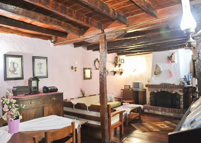 Guest house Xenios Zeus 3*